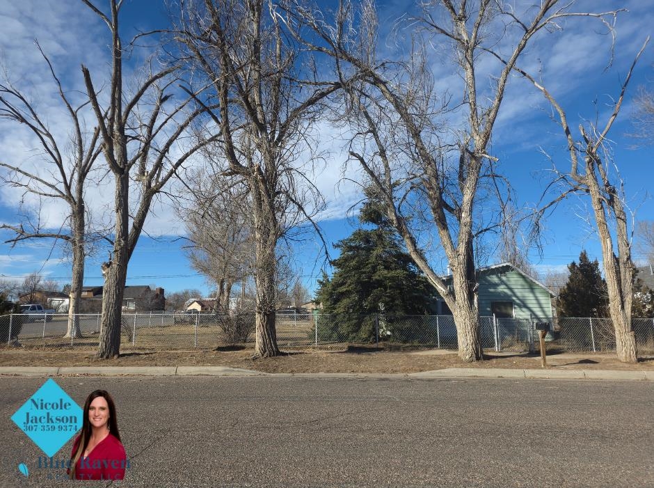 603 14th Street Wheatland, WY 82201 - Photo 2 of 26