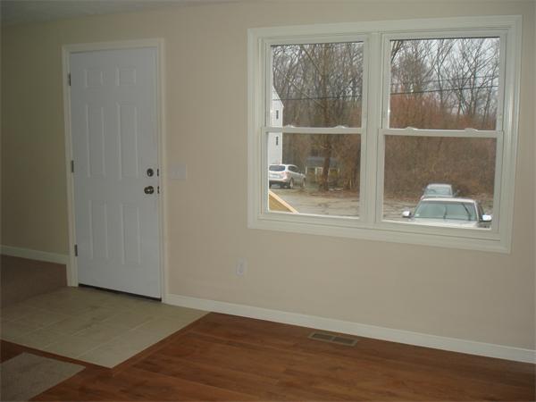 195 Svenson Avenue Worcester, MA 01607 - Photo 3 of 15 Gallery Image 3