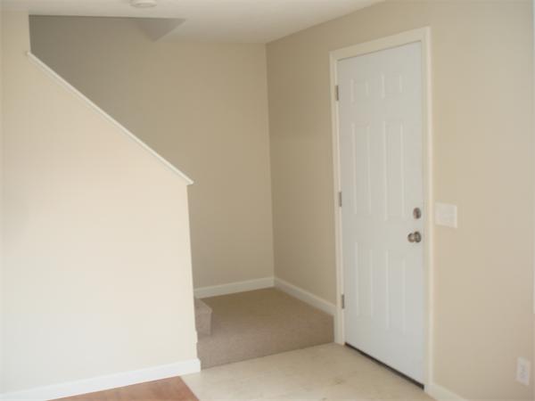 195 Svenson Avenue Worcester, MA 01607 - Photo 5 of 15 Gallery Image 5