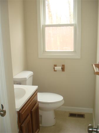 195 Svenson Avenue Worcester, MA 01607 - Photo 9 of 15 Gallery Image 9