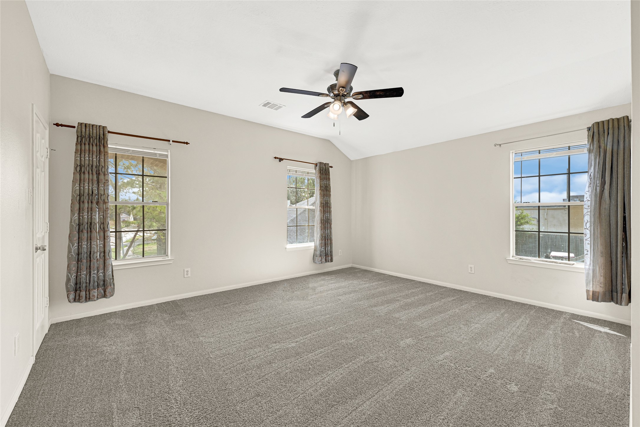 9340 Royal Way Houston, TX 77083 - Photo 14 of 21
