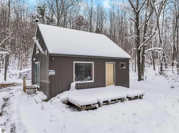 $174,500 | 0 West Falmouth Road, Cadillac, MI 49601