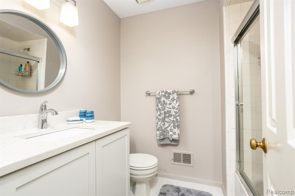 821 Ludlow Avenue Rochester, MI 48307 - Photo 24 of 46