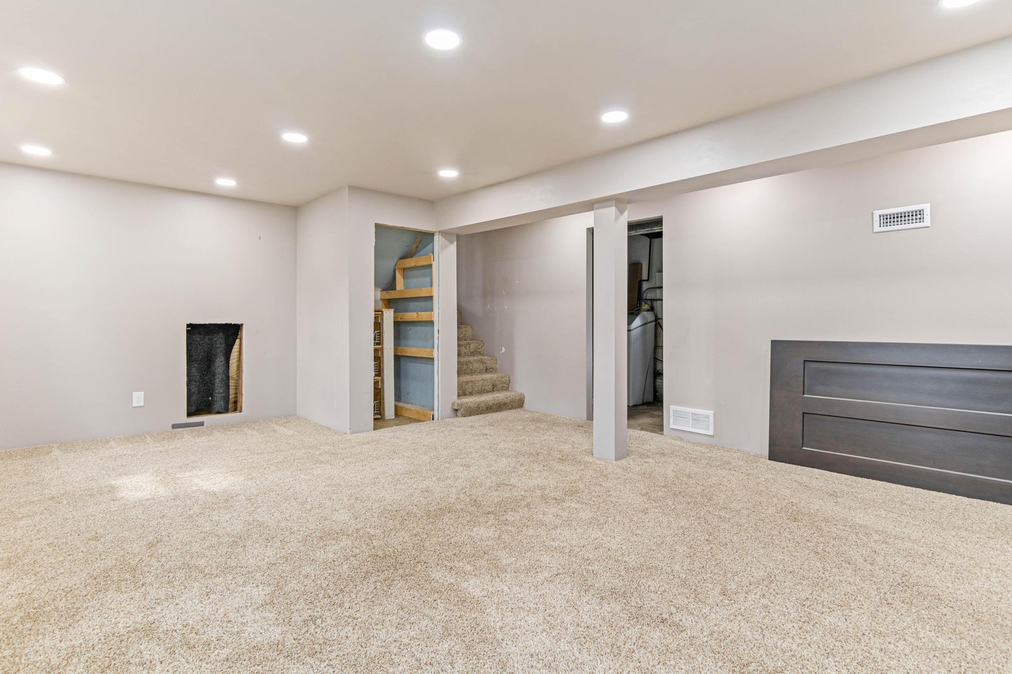 124 Hayes Road Apple Valley, MN 55124 - Photo 20 of 31 Gallery Image 20