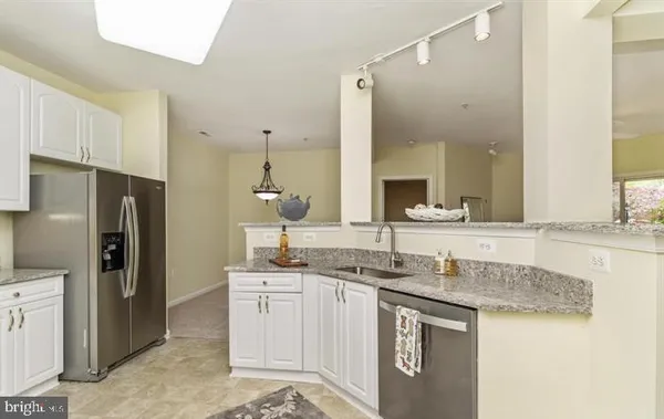 $325,000 | 400 Symphony Circle, Unit 261C, Cockeysville, MD 21030