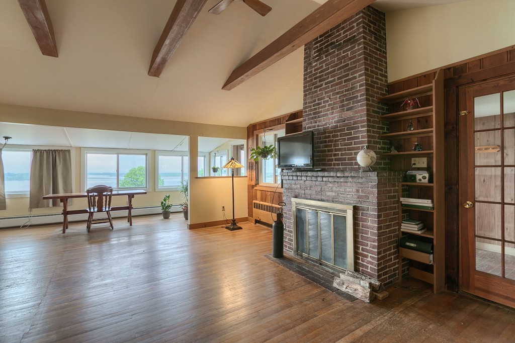 110 North Ridge Road Ipswich, MA 01938 - Photo 5 of 16 Gallery Image 5