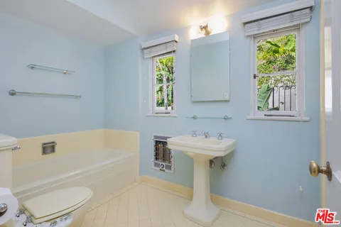 $2,079,000 | 2120 Outpost Drive, Los Angeles, CA 90068