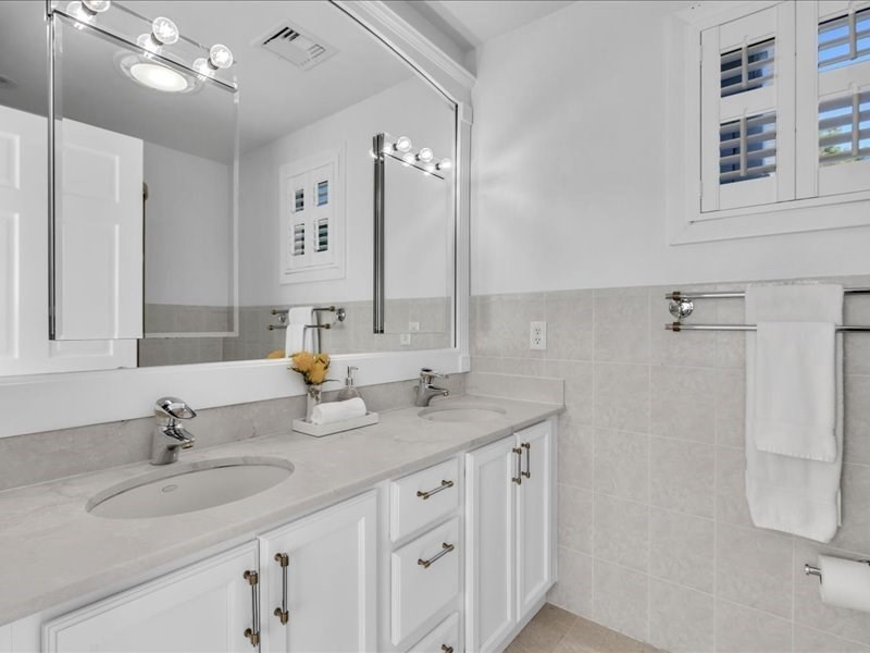 6 Strathmore Road North Dartmouth, MA 02747 - Photo 28 of 42