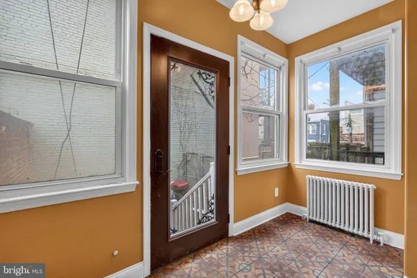 $3,598 | 1169 6th Street Northeast, Washington, DC 20002