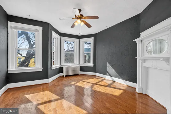 $3,598 | 1169 6th Street Northeast, Washington, DC 20002