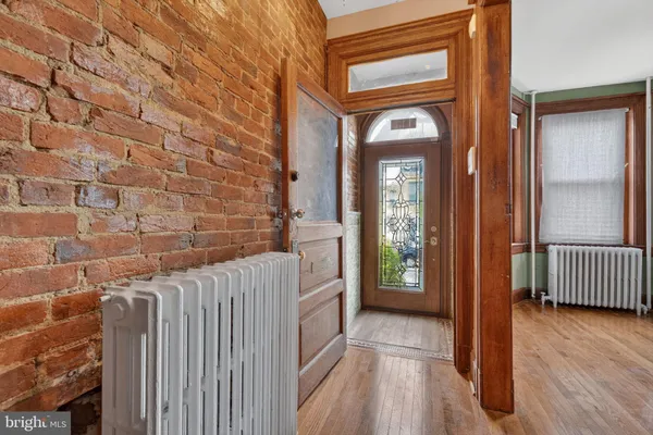 $3,598 | 1169 6th Street Northeast, Washington, DC 20002