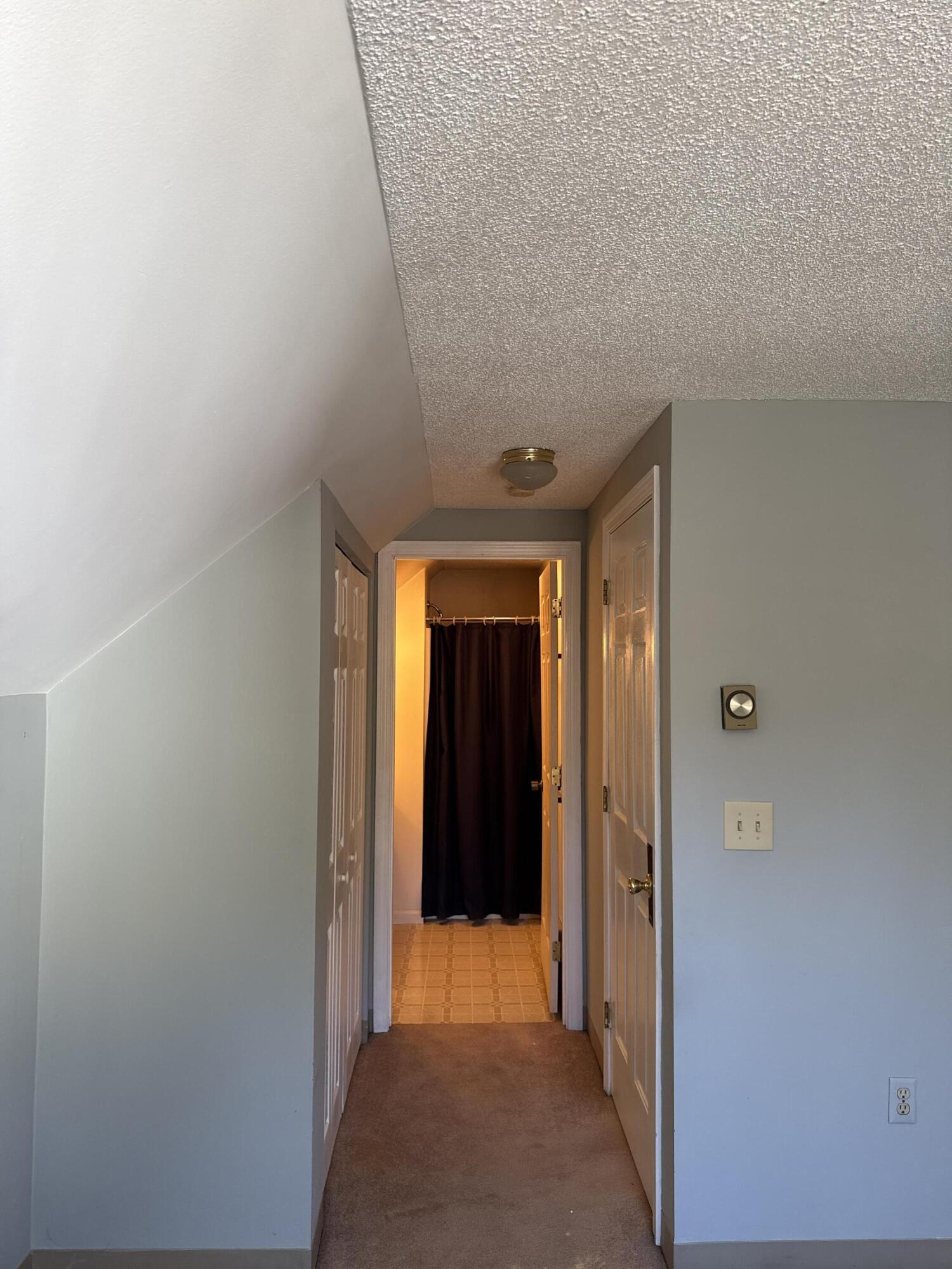 9 Cynthia Circle, Unit 9 Bangor, ME 04401 - Photo 15 of 28 2nd floor