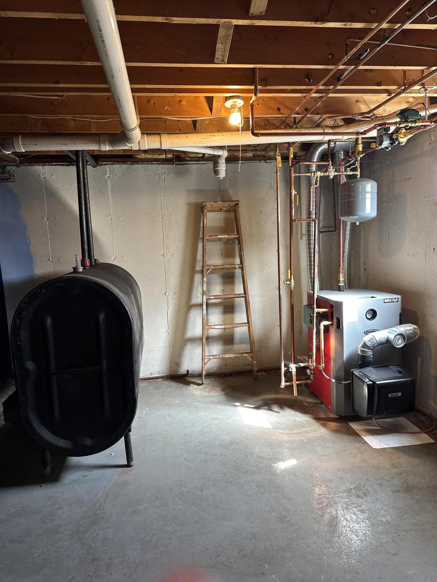 9 Cynthia Circle, Unit 9 Bangor, ME 04401 - Photo 27 of 28 Heating system