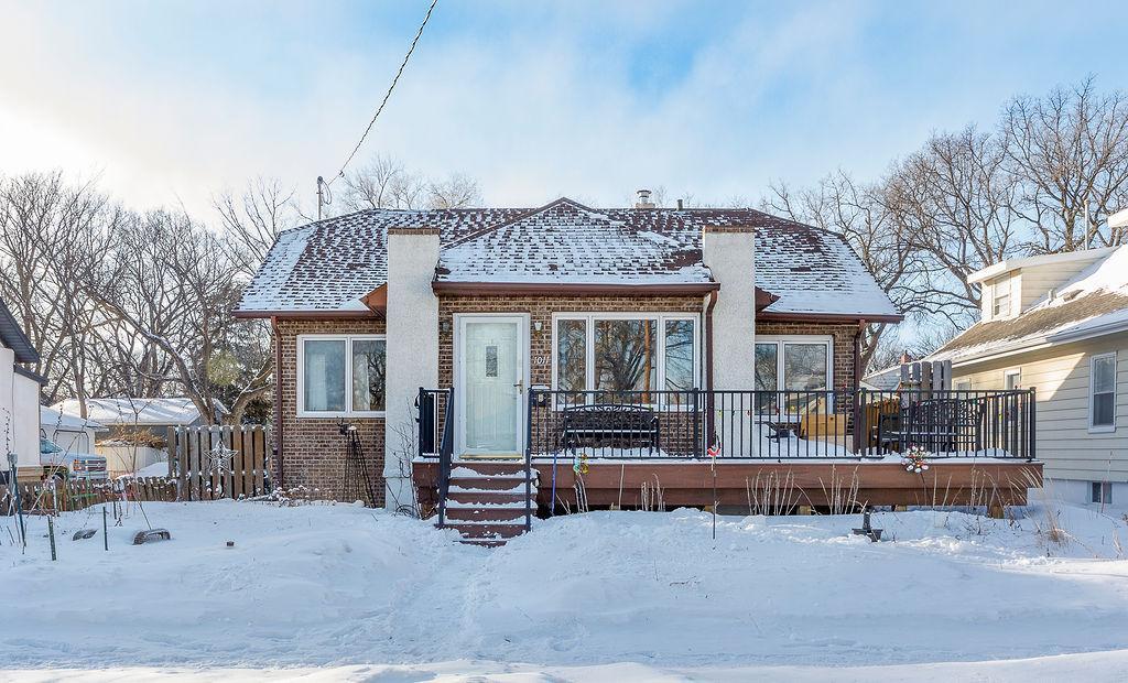 1011 14th Street South Fargo, ND 58103 - Photo 1 of 38