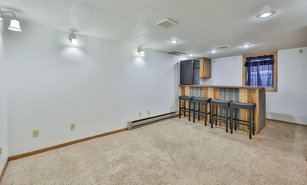 1011 14th Street South Fargo, ND 58103 - Photo 19 of 38