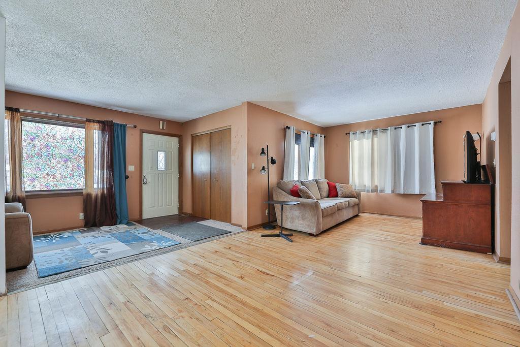 1011 14th Street South Fargo, ND 58103 - Photo 6 of 38