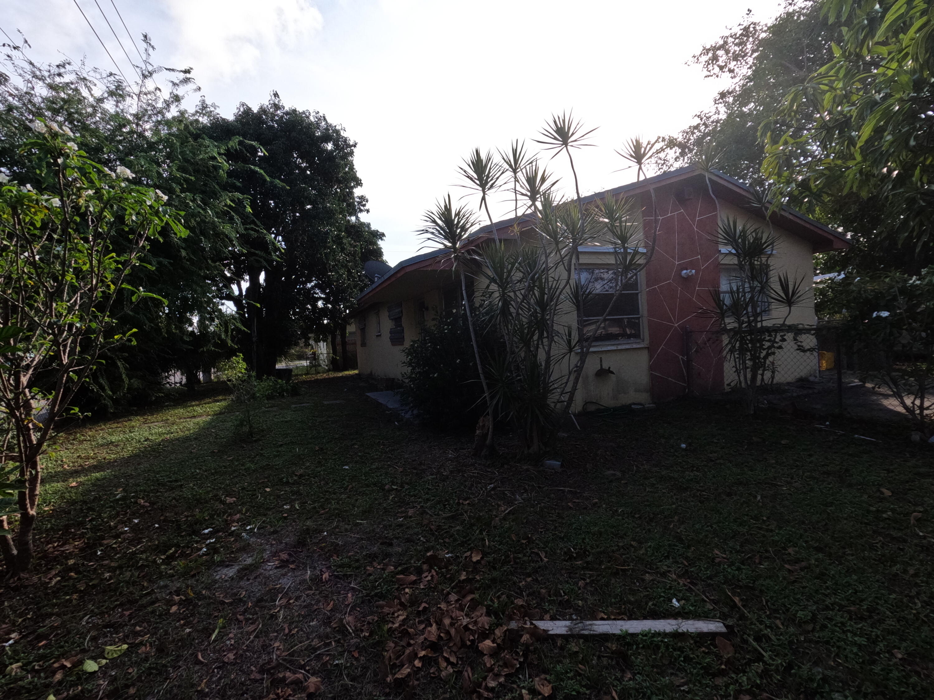 1012 Alto Road Lantana, FL 33462 - Photo 10 of 67 GOPR0873