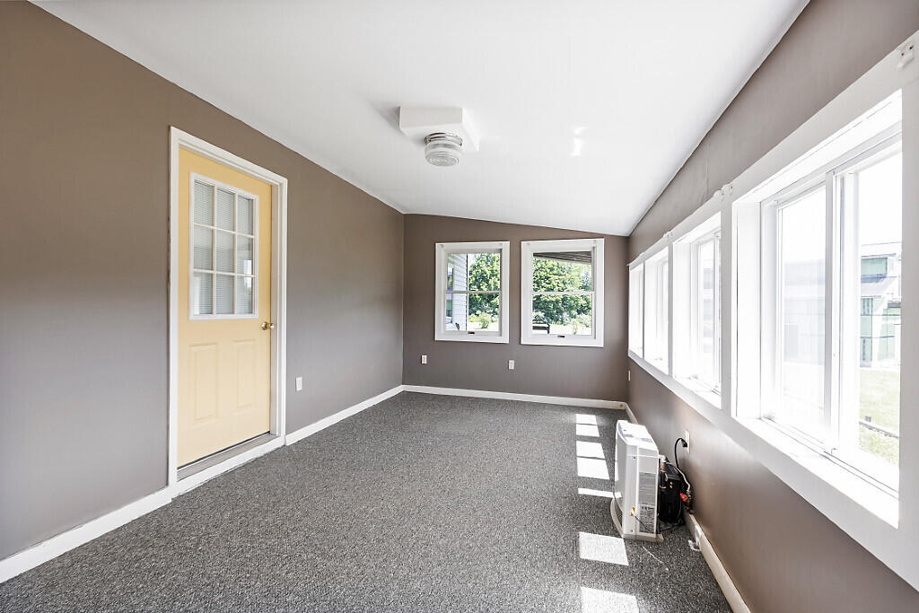 825 West River Road Augusta, ME 04330 - Photo 37 of 64 80_BP5A4921_DxO_mls