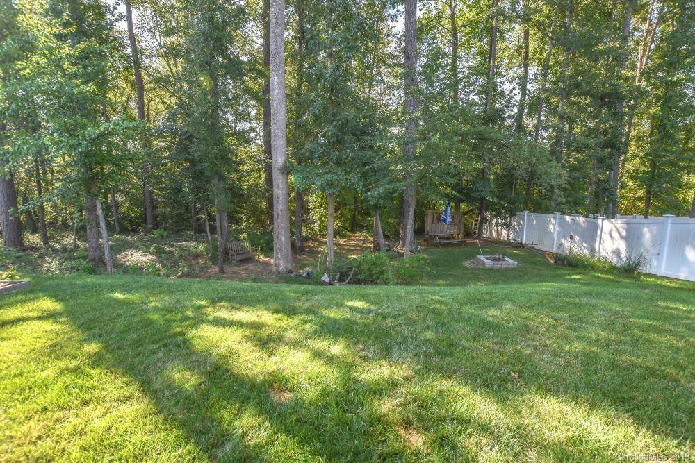 6500 Bluegill Road Charlotte, NC 28216 - Photo 19 of 21 Gallery Image 19