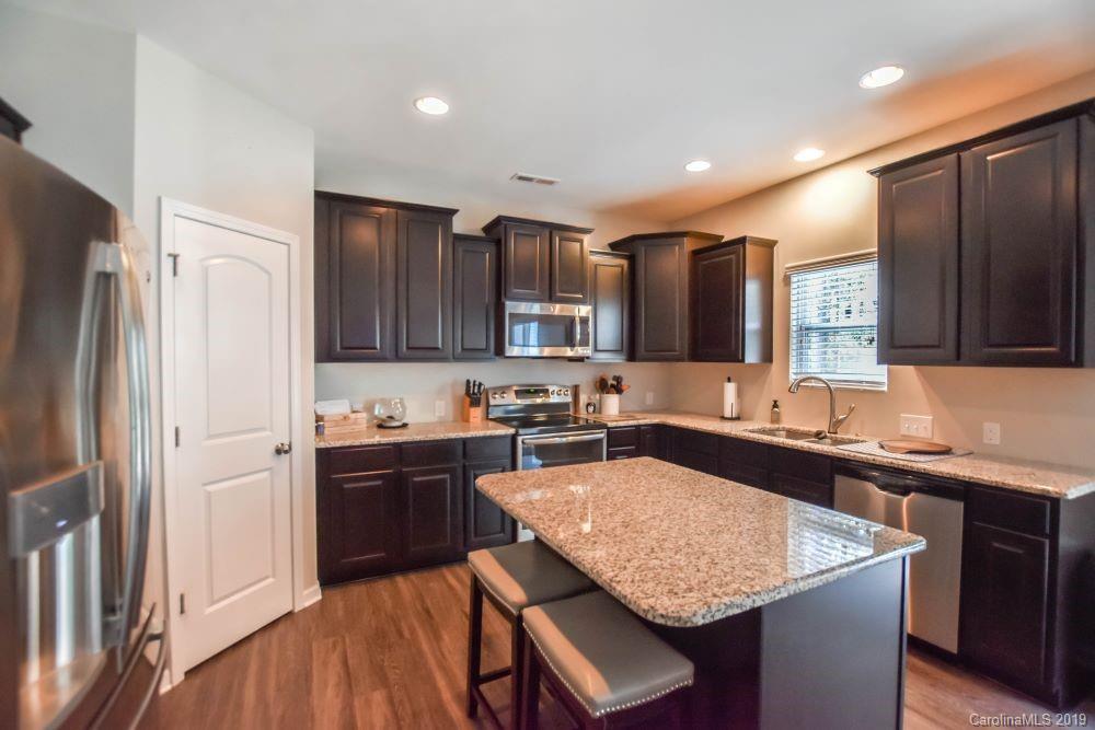 6500 Bluegill Road Charlotte, NC 28216 - Photo 5 of 21 Gallery Image 5