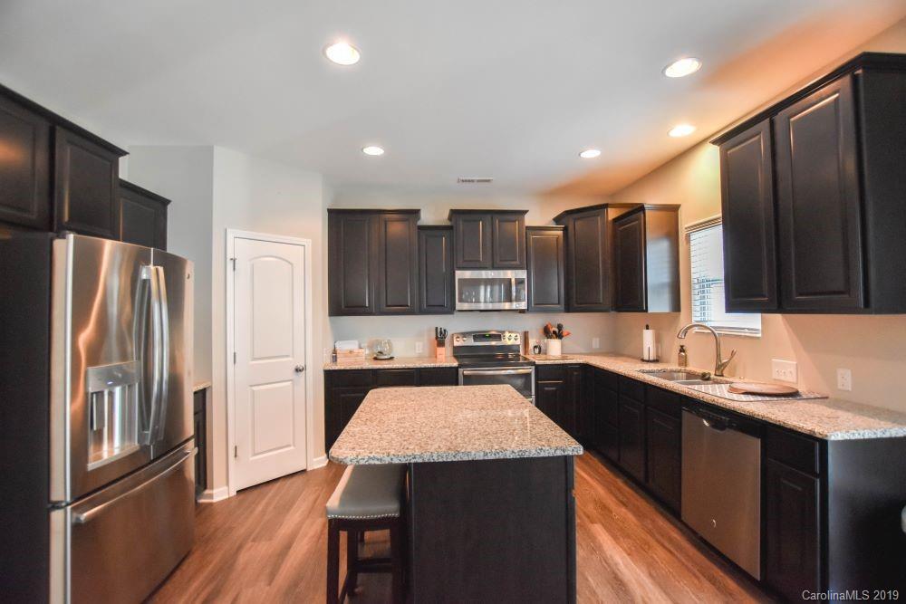 6500 Bluegill Road Charlotte, NC 28216 - Photo 6 of 21 Gallery Image 6
