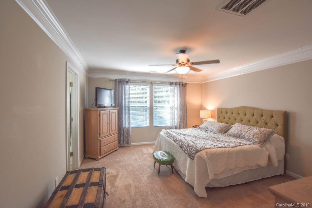 6500 Bluegill Road Charlotte, NC 28216 - Photo 8 of 21 Gallery Image 8