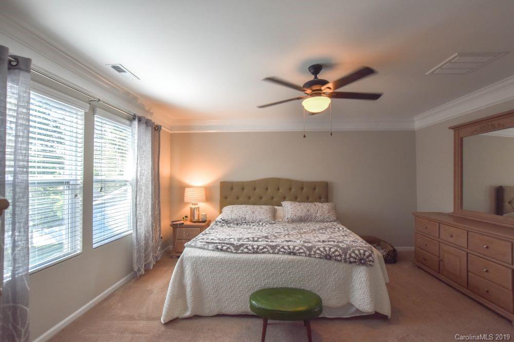 6500 Bluegill Road Charlotte, NC 28216 - Photo 9 of 21 Gallery Image 9