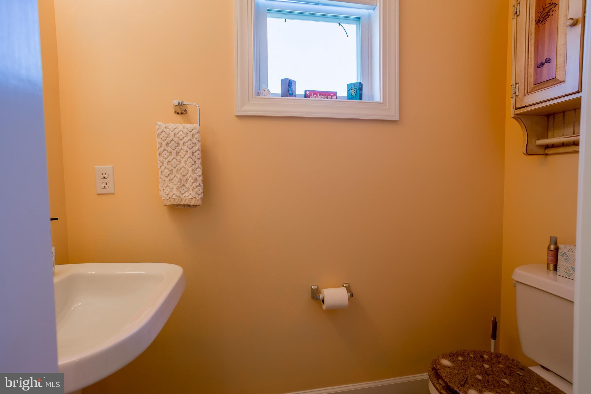 29825 Beach Air Landing Road, Unit 74 Dagsboro, DE 19939 - Photo 25 of 41 HALF BATH MAIN LEVEL