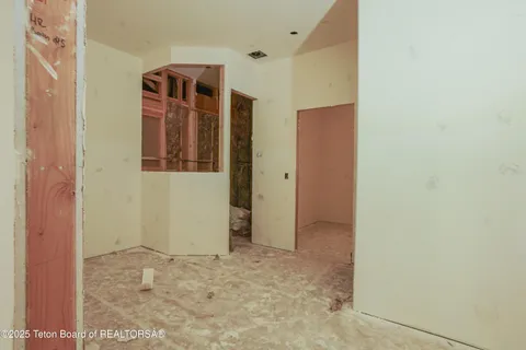 $3,800,000 | 436 Stewart Creek Road, Etna, WY 83118