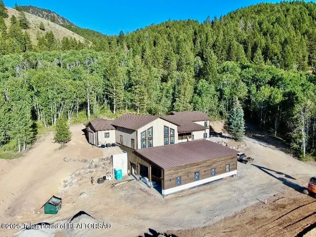 $3,800,000 | 436 Stewart Creek Road, Etna, WY 83118