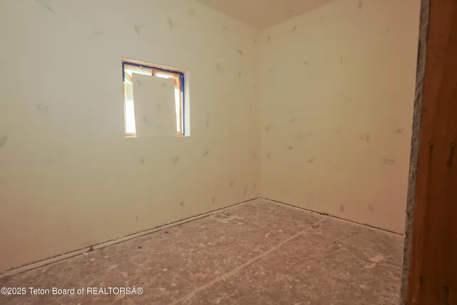 $3,800,000 | 436 Stewart Creek Road, Etna, WY 83118