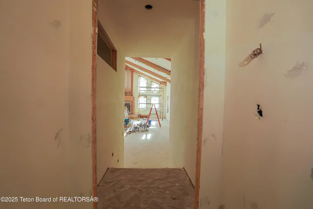 $3,800,000 | 436 Stewart Creek Road, Etna, WY 83118