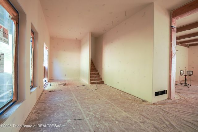 $3,800,000 | 436 Stewart Creek Road, Etna, WY 83118