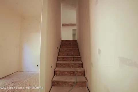 $3,800,000 | 436 Stewart Creek Road, Etna, WY 83118