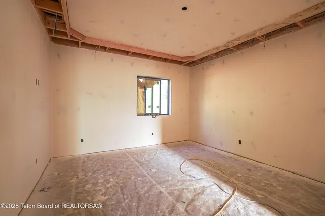 $3,800,000 | 436 Stewart Creek Road, Etna, WY 83118