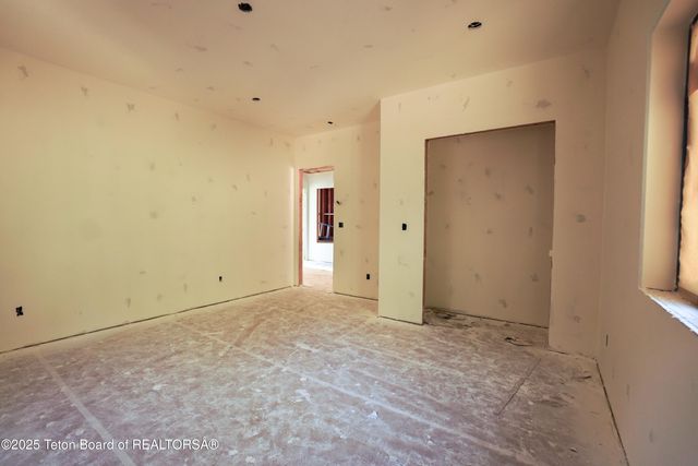 $3,800,000 | 436 Stewart Creek Road, Etna, WY 83118