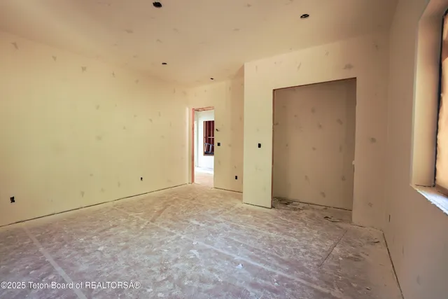 $3,800,000 | 436 Stewart Creek Road, Etna, WY 83118