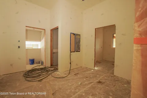 $3,800,000 | 436 Stewart Creek Road, Etna, WY 83118