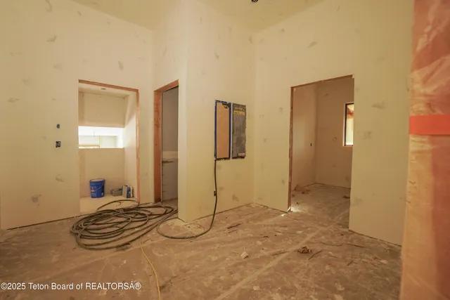 $3,800,000 | 436 Stewart Creek Road, Etna, WY 83118