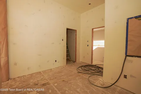 $3,800,000 | 436 Stewart Creek Road, Etna, WY 83118