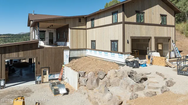 $3,800,000 | 436 Stewart Creek Road, Etna, WY 83118