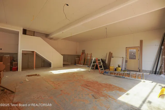 $3,800,000 | 436 Stewart Creek Road, Etna, WY 83118