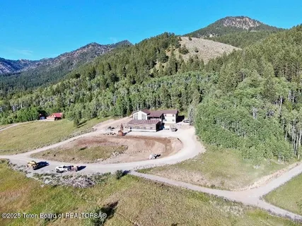 $3,800,000 | 436 Stewart Creek Road, Etna, WY 83118