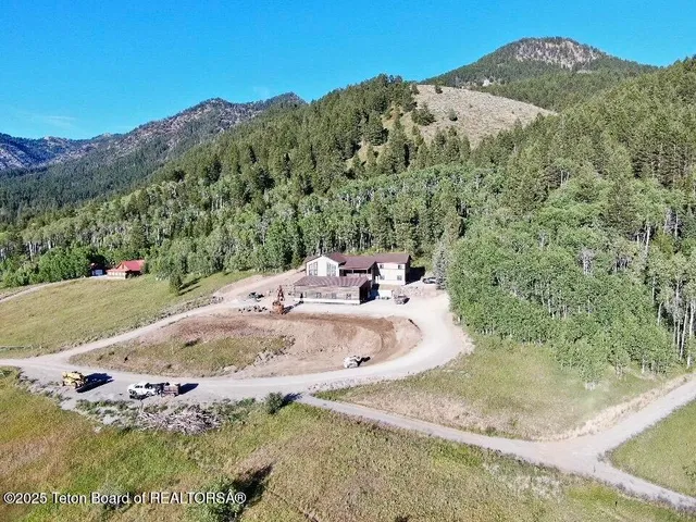 $3,800,000 | 436 Stewart Creek Road, Etna, WY 83118