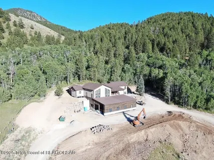 $3,800,000 | 436 Stewart Creek Road, Etna, WY 83118