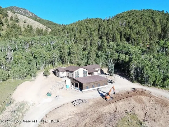 $3,800,000 | 436 Stewart Creek Road, Etna, WY 83118