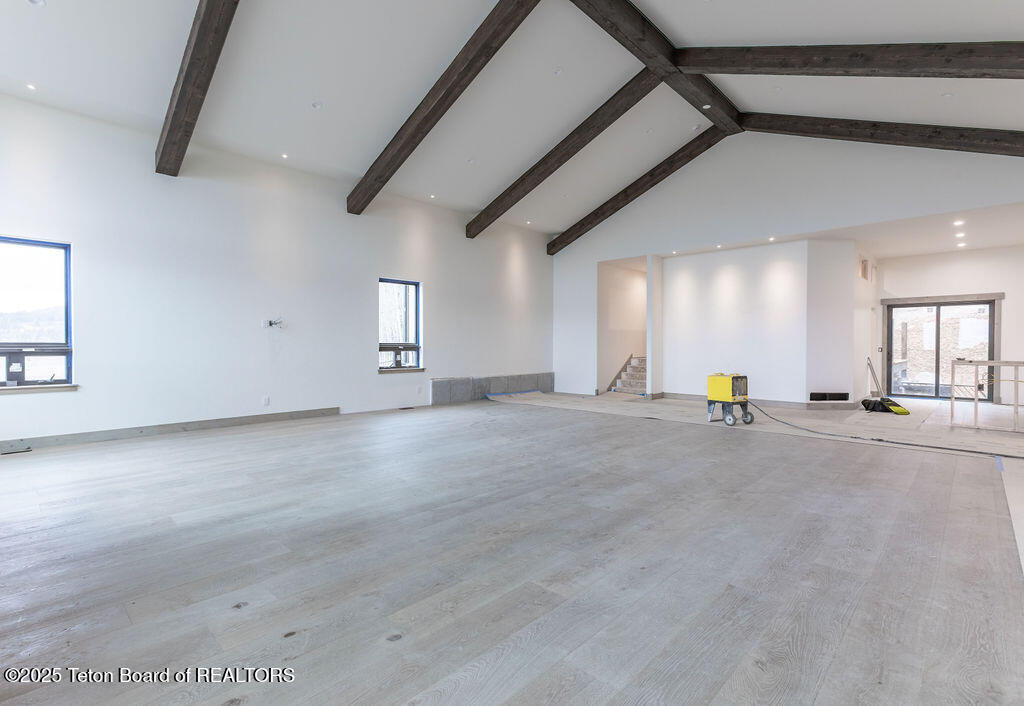 436 Stewart Creek Road Etna, WY 83118 - Photo 9 of 37 Great Room