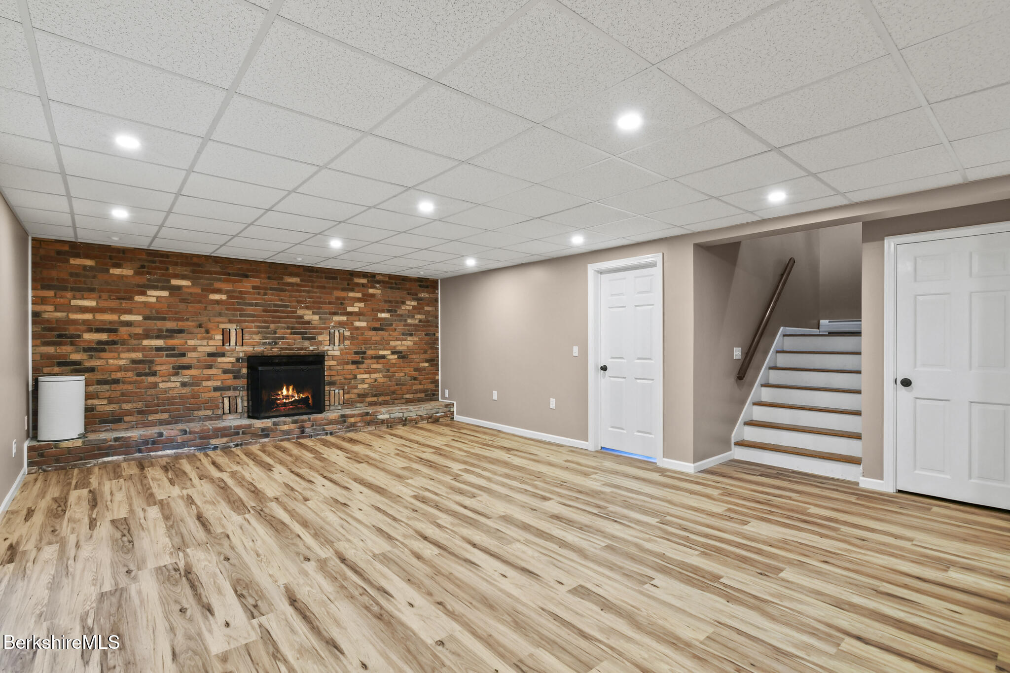 149 Kittredge Road Pittsfield, MA 01201 - Photo 21 of 36 Lower Level Living Room