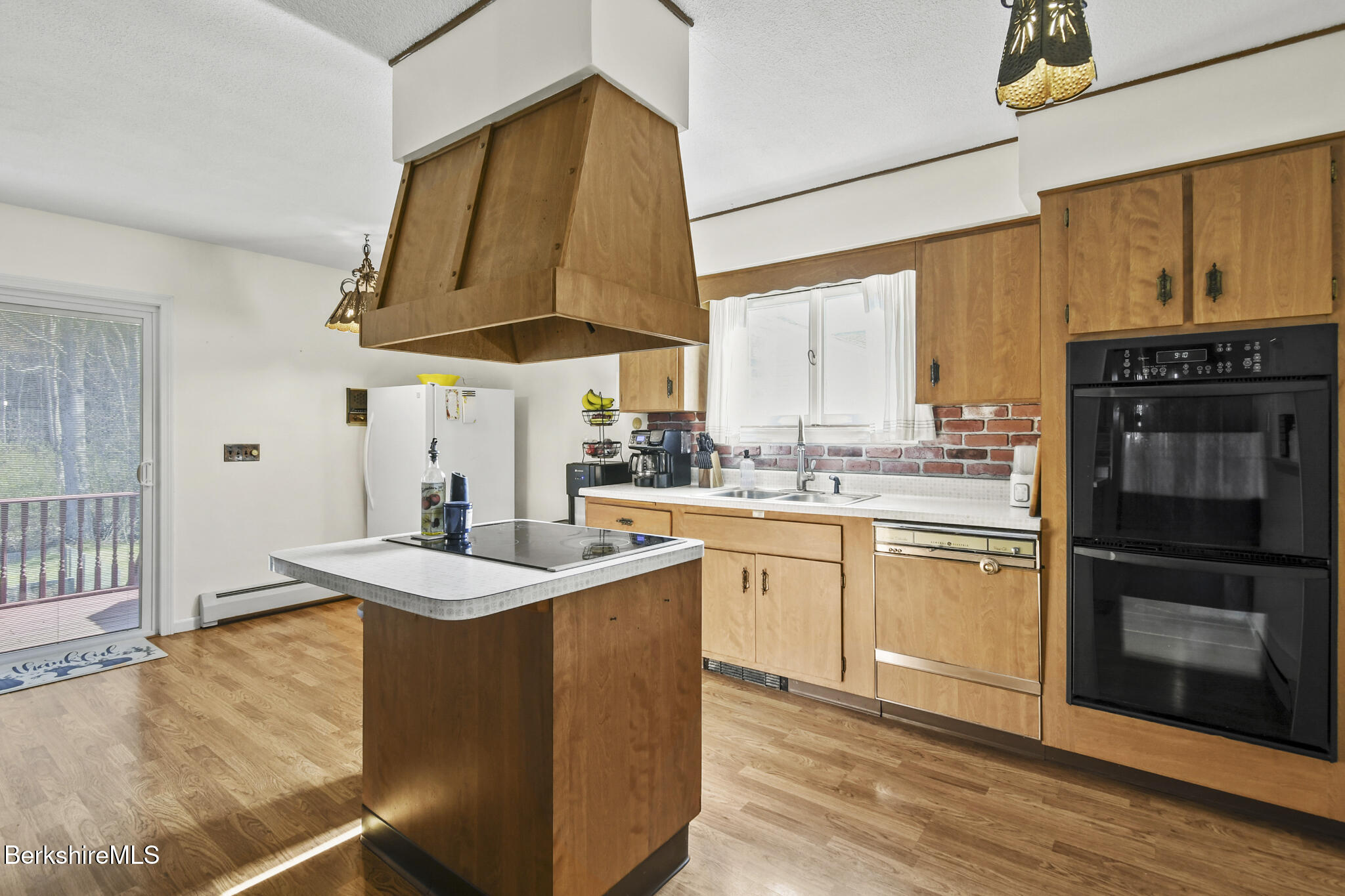 149 Kittredge Road Pittsfield, MA 01201 - Photo 10 of 36 Kitchen