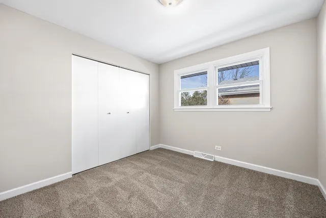 $304,900 | 13601 Loomis Lane, Crestwood, IL 60418